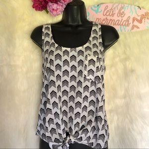 Arrow printed tank top